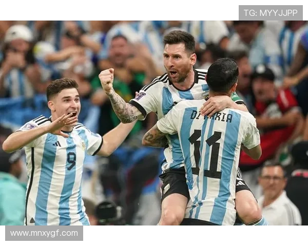 梅西体验展在墨西哥盛大开幕 纳瓦斯马克斯共同赞誉球王伟大成就