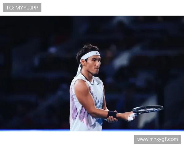 布云朝克特惜败前世界第17 法网红土表现引期待